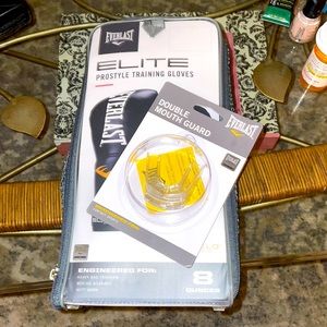 Everlast Pro Style Elite 8 oz Training Gloves & Double Mouth Guard